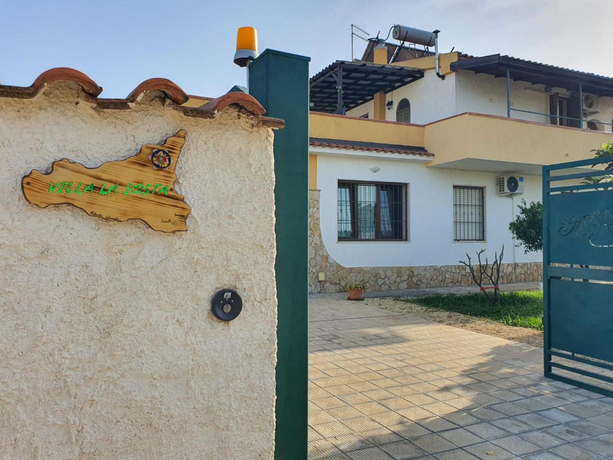 Villa La Sosta - 150M Dal Mare - Patio Privato E Areal Relax Arenella  Exteriör bild